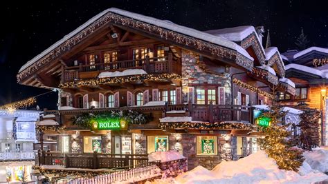 ‭Doux Boutique Rolex Courchevel‬ in Rue de l’Eglise Cœur de 